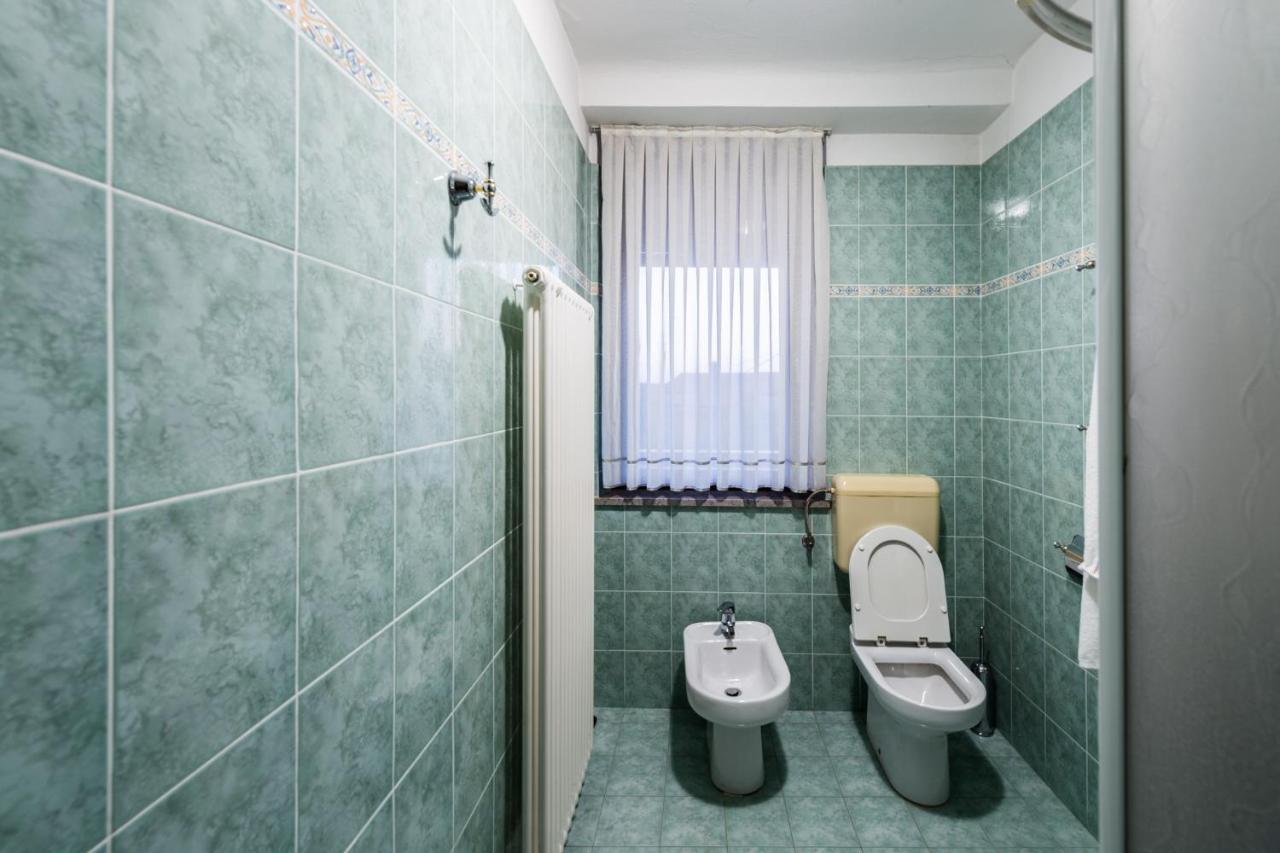 Hisa Orel Kriz Екстериор снимка